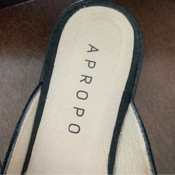 Like new!! Leather Black Fringe Loafers - Picture 5 of 7